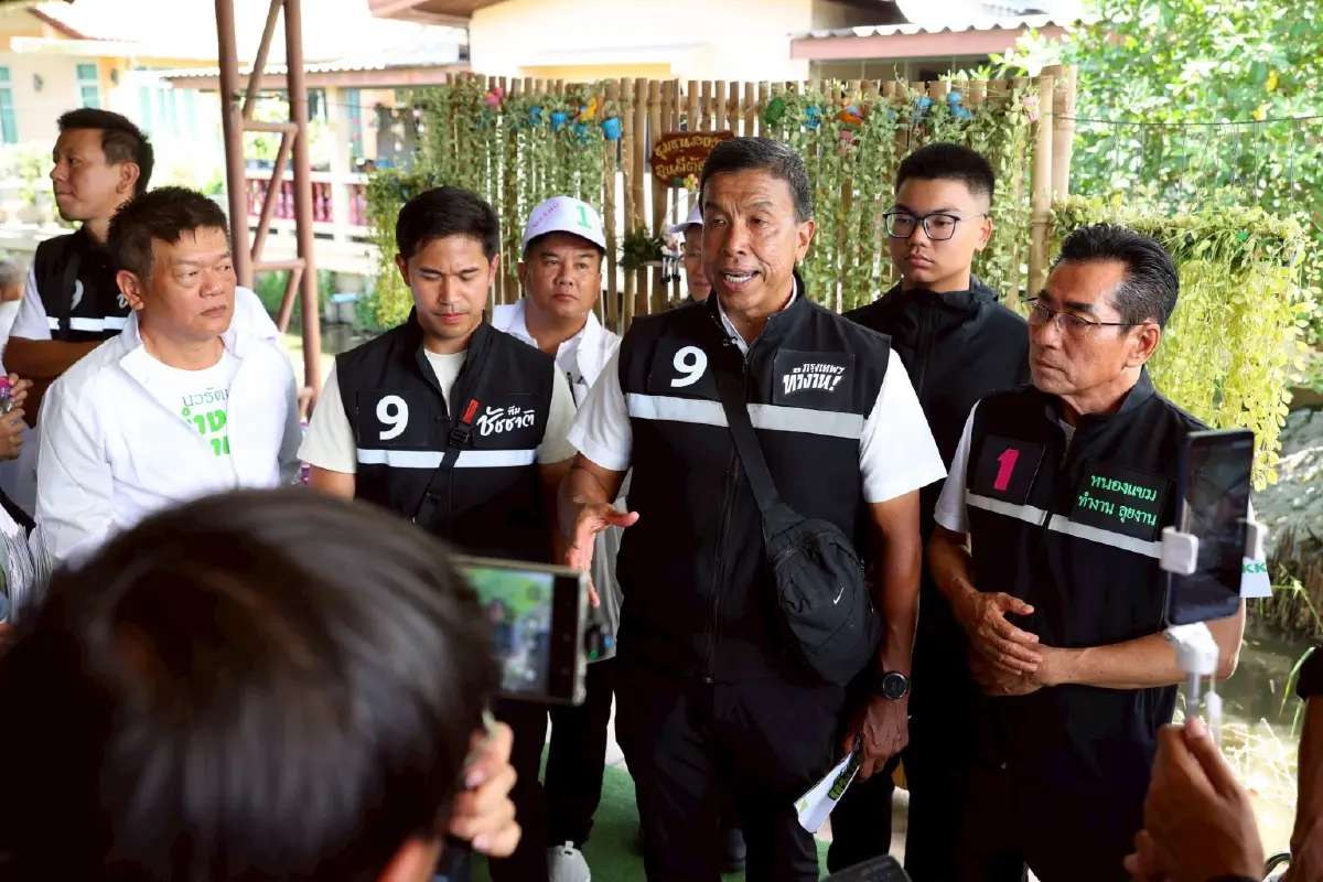 “ไม่เทรวม” สู่ “ขยะเป็นเงิน” ชัชชาติ ชูแยกขยะละเอียดตั้งแต่ต้นทาง สร้างรายได้กลับสู่ชุมชน