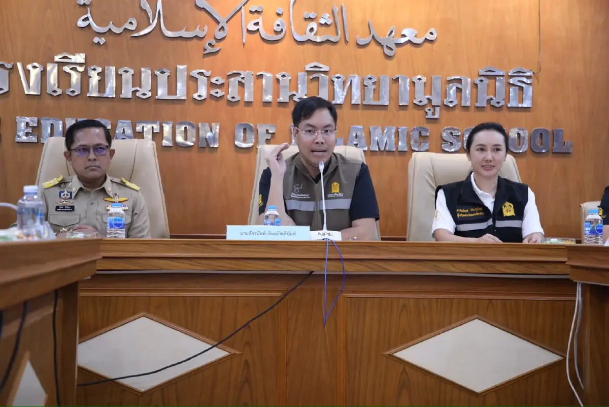"รมช.ศธ." สั่งปลดล็อก "ครูพัสดุ-ครูบัญชี" ปรับเกณฑ์ประเมินใหม่ ย้ำครูมีหน้าที่แค่ "สอน"