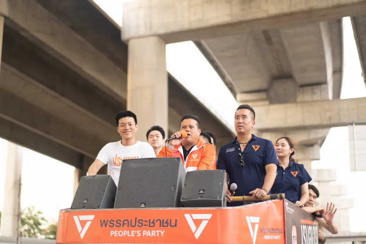 ส่องสมรภูมิเลือกตั้ง ส.ก. "ท๊อป ภัทรศักดิ์" ค่ายส้มชูยุทธศาสตร์ "ไร้รอยต่อ" ท้าชนบ้านใหญ่