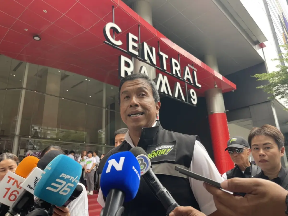 นายชัชชาติ สิทธิพันธุ์ ผู้สมัครผู้ว่าราชการกรุงเทพมหานคร