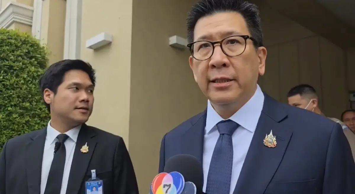 นายเอกนิติ นิติทัณฑ์ประภาศ รองนายกรัฐมนตรี และรัฐมนตรีว่าการกระทรวงการคลัง 