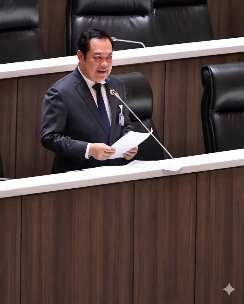 พันตำรวจเอก ทวี สอดส่อง หัวหน้าพรรคประชาชาติ