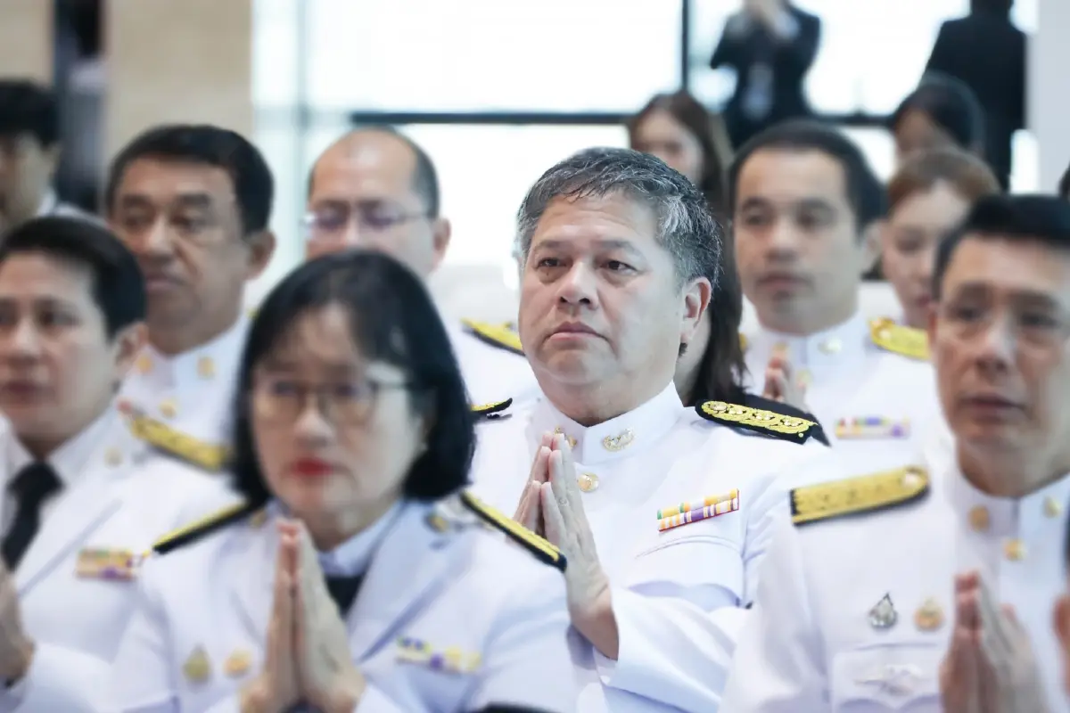 กบข. ร่วมพิธีเจริญพระพุทธมนต์และทำบุญตักบาตรถวายเป็นพระกุศล เนื่องในโอกาสฉลองพระชนมายุ 99 พรรษา สมเด็จพระสังฆราช