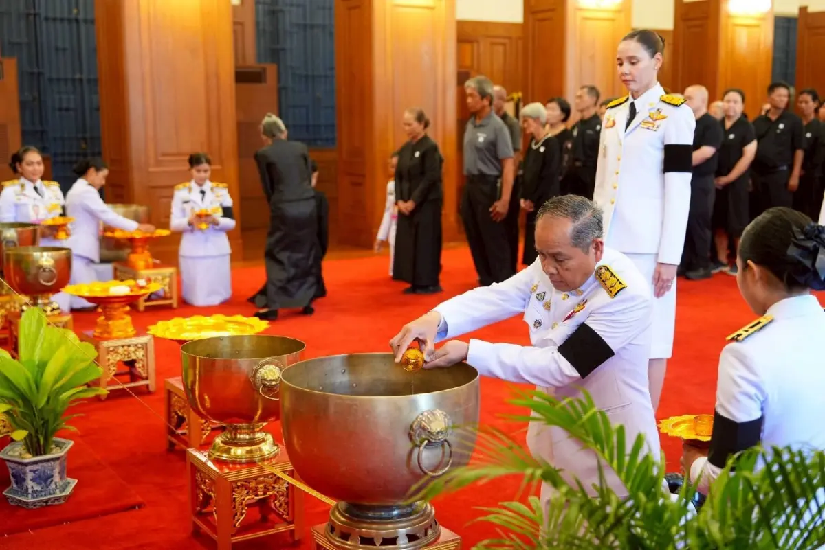 รมว.วัฒนธรรม นำคณะถวายน้ำสรงพระศพ เจ้าฟ้าพัชรกิติยาภา ณ ศาลาสหทัยสมาคม 