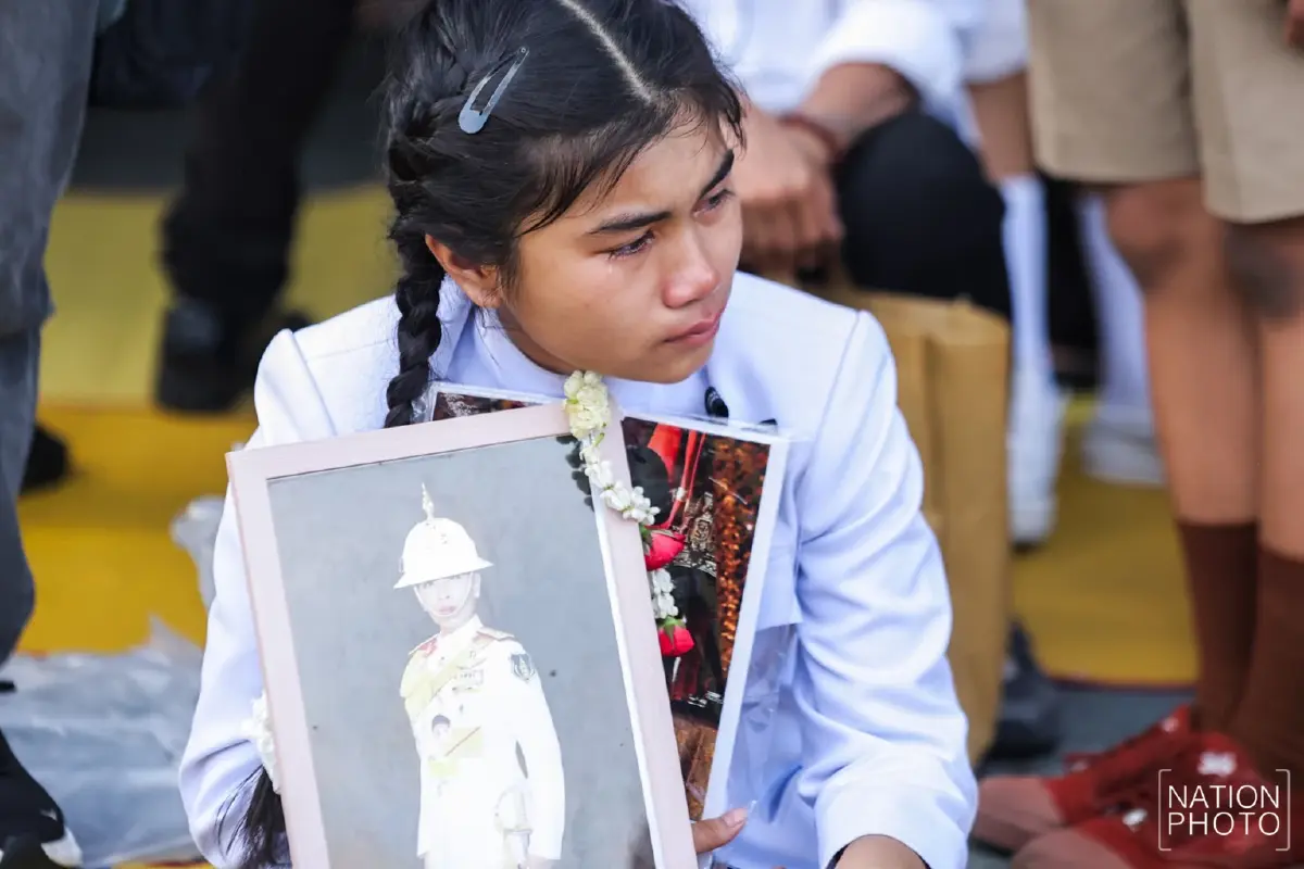"พสกนิกร" หลั่งน้ำตา ส่งเสด็จพระองค์หญิงฯ ครั้งสุดท้าย