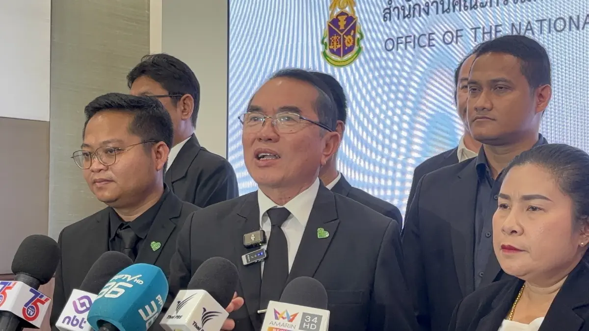 นายแพทย์วรงค์ เดชกิจวิกรม สส.แบบบัญชีรายชื่อ พรรคไทยภักดี 