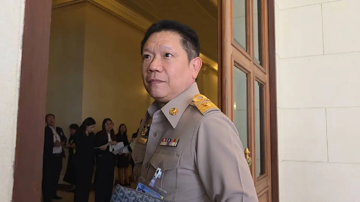 ลวรณ แสงสนิท ปลัดกระทรวงการคลัง