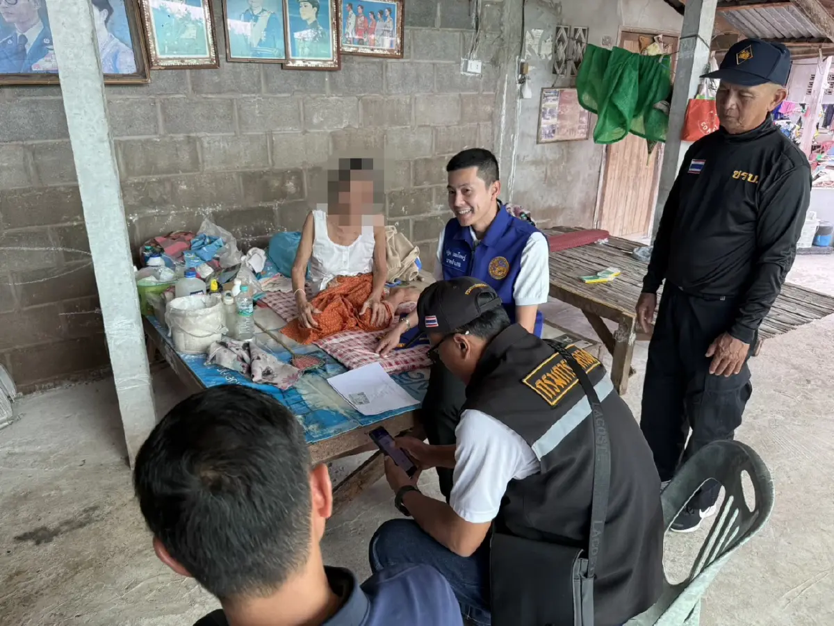 ปค.ทั่วประเทศ เคาะประตูบ้าน ช่วย ปชช.ลงทะเบียนบัตรสวัสดิการฯ