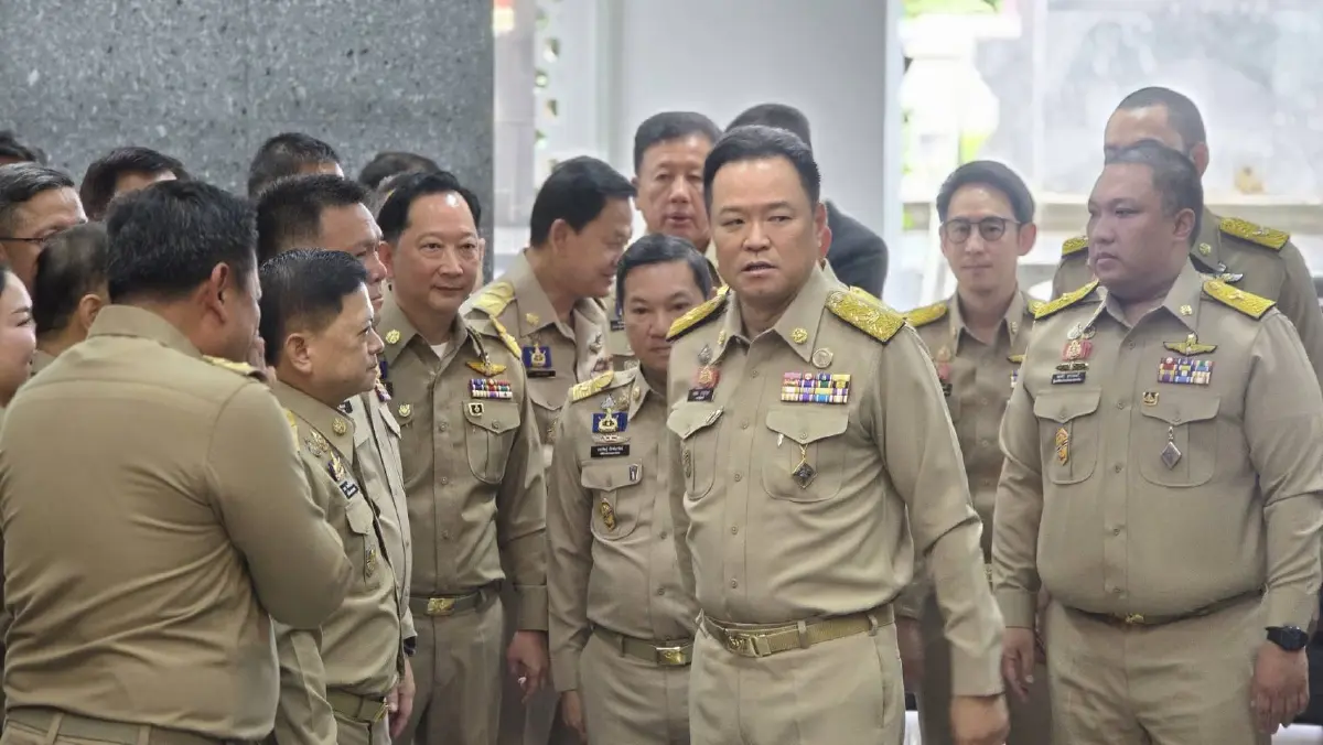 "อนุทิน" ขออย่าเรียก "บัตรคนจน" ชี้ประชาชนต้องมีศักดิ์ศรีความเป็นมนุษย์