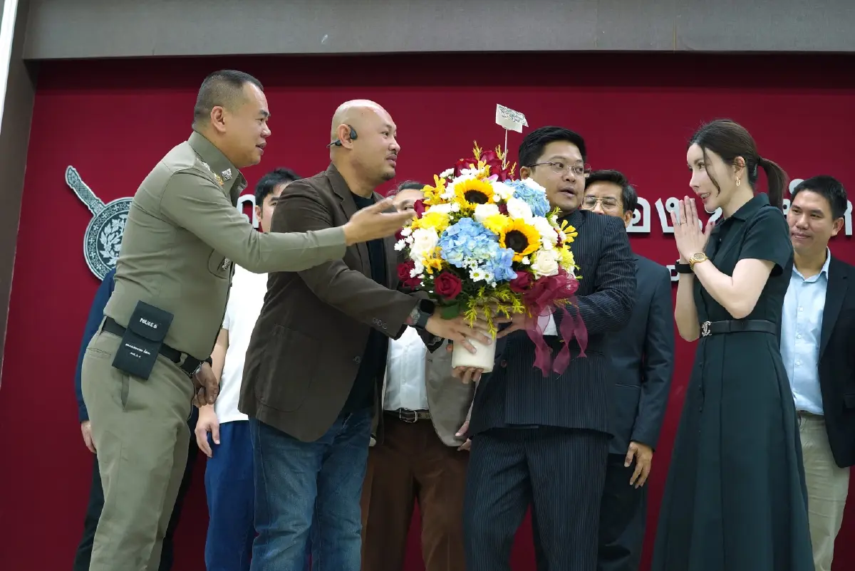 “สถาปนา” รับไม้ต่อประธาน กต.ตร. สภ.เมืองเชียงใหม่ พร้อมนำประสบการณ์ภาคธุรกิจร่วมพัฒนาเมือง เน้นโปร่งใส เข้าถึงประชาชน