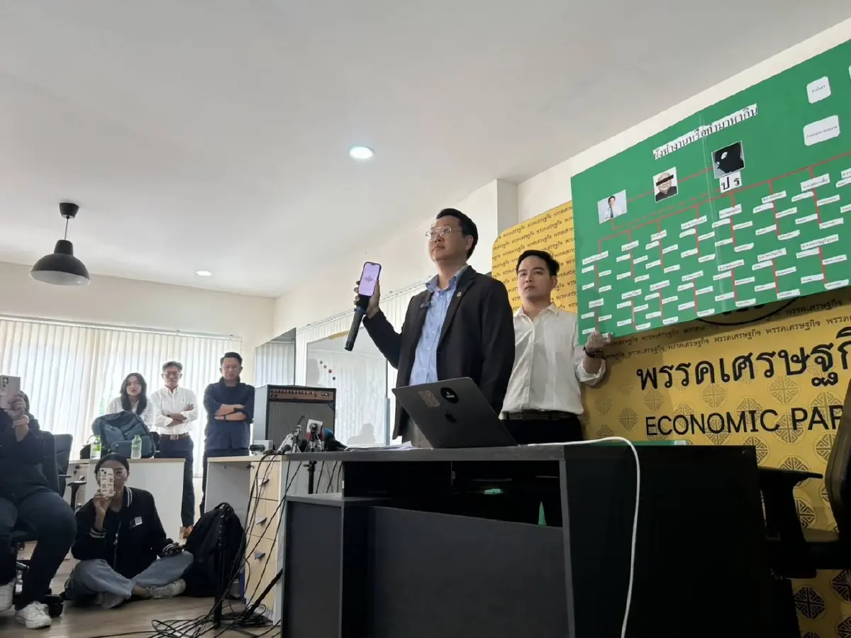 “คริส” กางผังแฉ “ระบบอากง-จุฬาคอนเน็กชัน” ตั้งผู้ว่าฯ เงา
