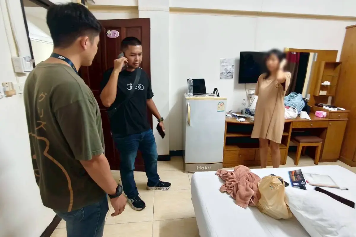 รุดช่วย นศ.สาวจีน โดนแก๊งสแกมเมอร์บังคับจัดฉาก รีด 18.3 ล้าน