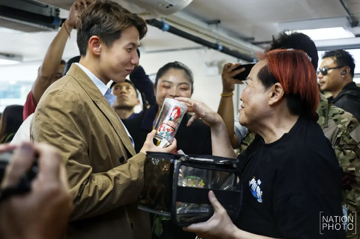 "ทราย สมุทร" ขึ้นศาลไกล่เกลี่ยคดีแม่ฟ้อง ทนายยันสู้ทุกสถานการณ์