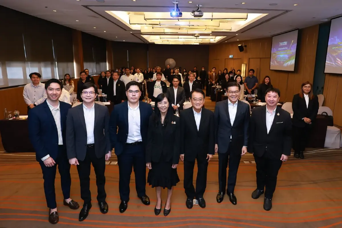 สกนช. จัดสัมมนาใหญ่ “ถอดบทเรียนวิกฤตสงครามสหรัฐฯ-อิหร่าน” กางแผนรับมือและบทบาทกองทุนน้ำมันเชื้อเพลิง