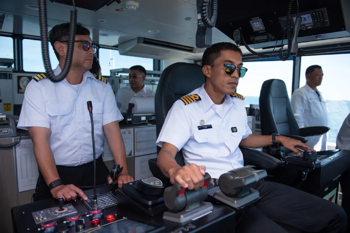 เชฟรอนและบริษัทผู้รับเหมาฉลองพิธีตั้งชื่อเรือขนส่งลำใหม่  ผสานเทคโนโลยีทันสมัย เพิ่มประสิทธิภาพและความปลอดภัยในการดำเนินงาน