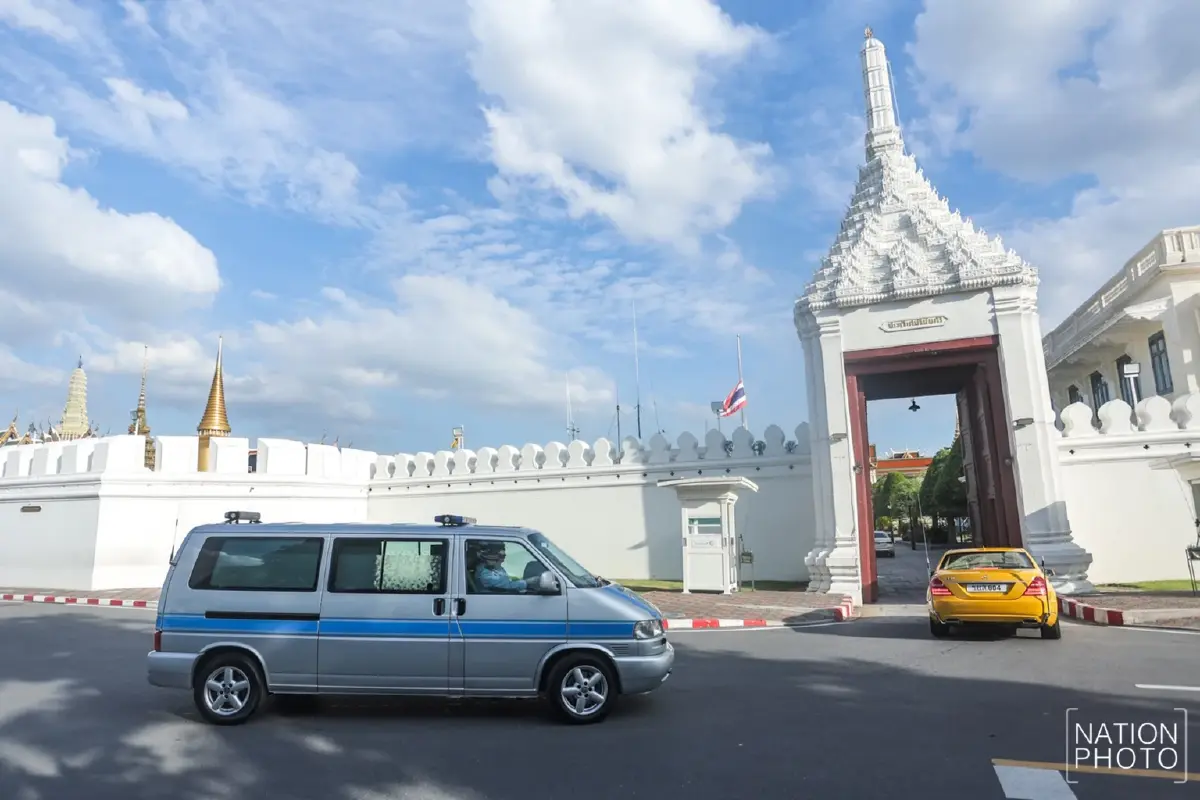 ในหลวง-พระราชินี เสด็จฯ เชิญพระศพ "เจ้าฟ้าพัชรกิติยาภาฯ” จาก รพ.จุฬาฯ สู่พระที่นั่งพิมานรัตยา