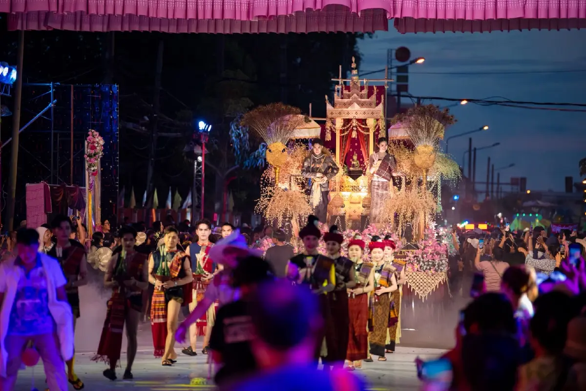 กล้าธรรม นำทัพ สส.ร่วมงานบุญบั้งไฟล้าน จ.หนองบัวลำภู ชู Soft Power