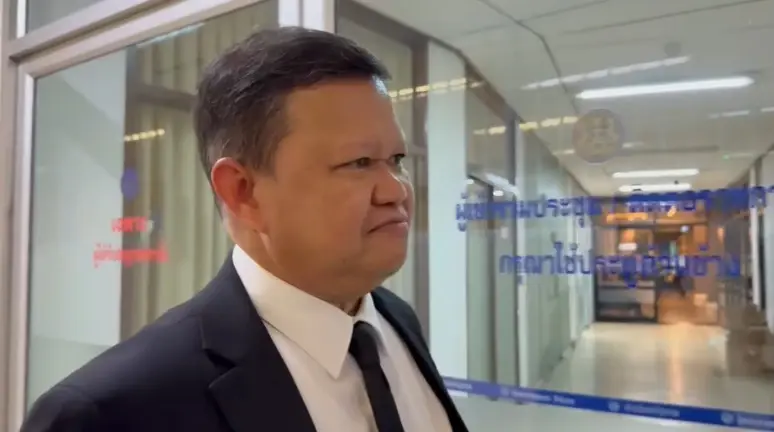 นพดล เภรีฤกษ์ เลขาธิการคณะกรรมการกฤษฎีกา