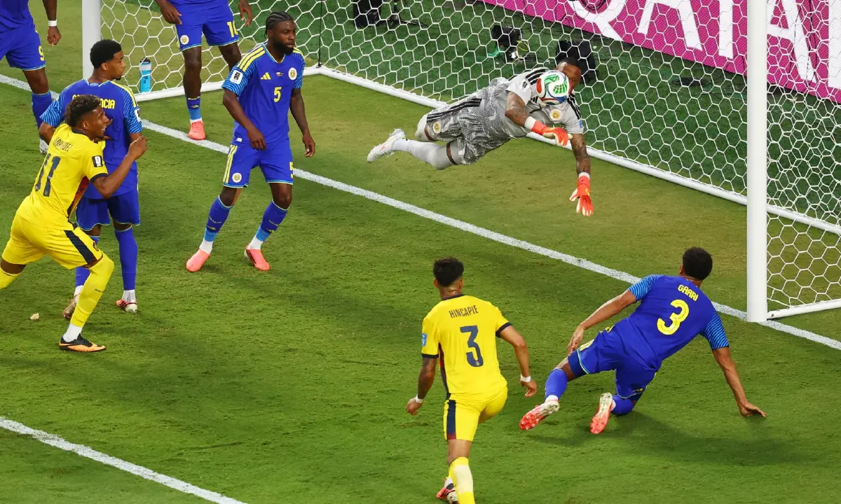 เอลอย รูม ผู้รักษาประตูทีมชาติกือราเซา