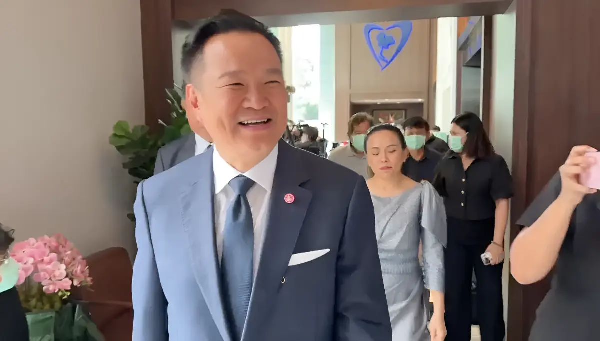 "อนุทิน" โต้ไอลอว์เปิด 9 ชื่อภูมิใจไทยฮั้ว สว.ลั่นไม่เกี่ยว