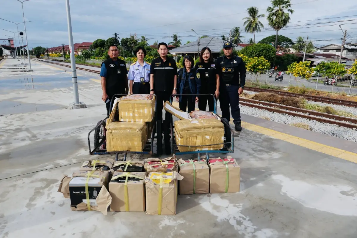 สนธิกำลังบุกตรวจค้นขบวนรถไฟสายใต้ยึดของเถื่อนสกัดเข้ากรุงฯ