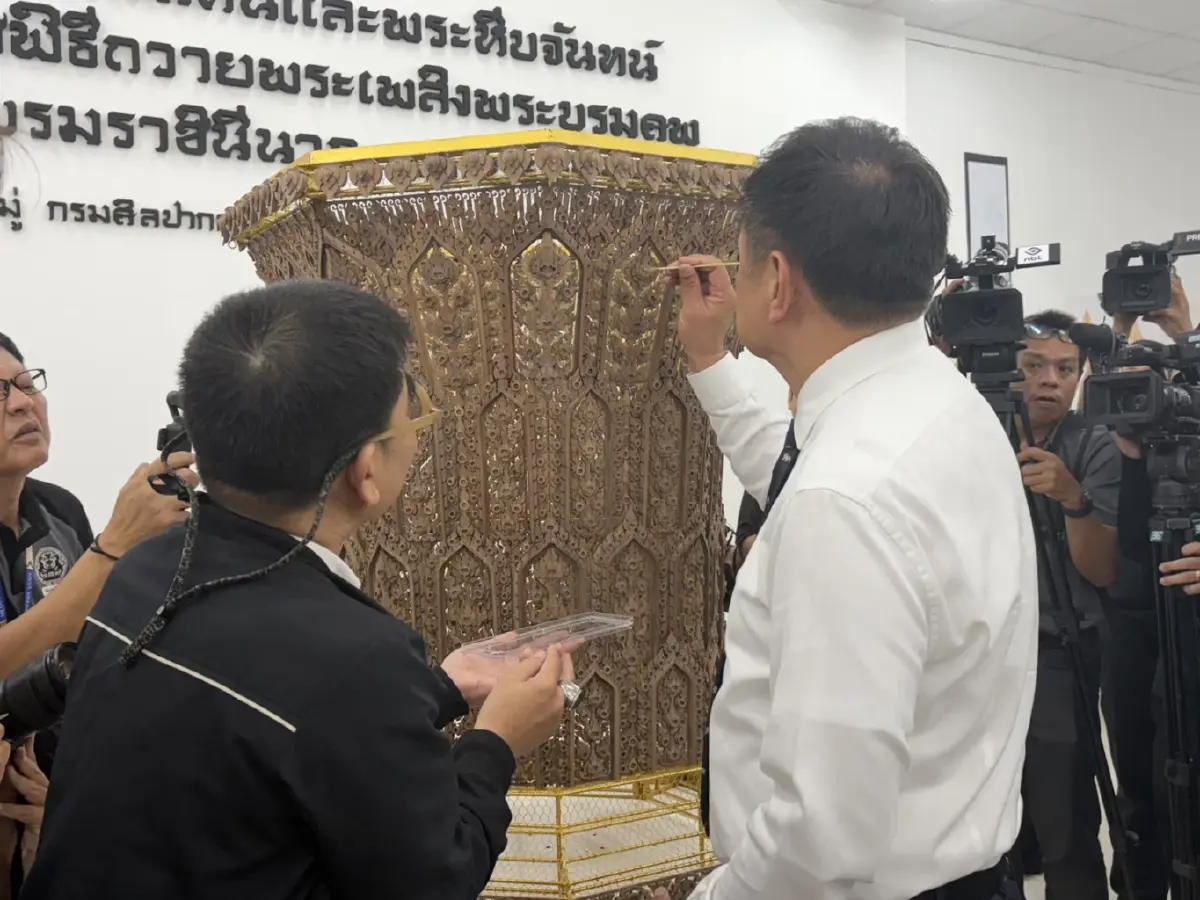 นายกฯ อนุทิน ตรวจพระเมรุมาศ คืบหน้า 90% ย้ำเสร็จทัน ต.ค. 69