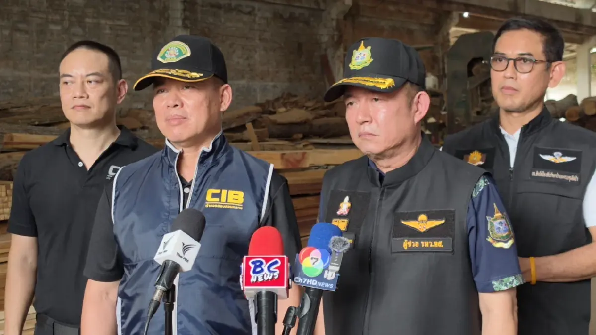 ปทส. บุกตรวจโรงเลื่อยอยุธยา อายัดไม้หวงห้ามต้องสงสัย ขยายผลโยงขบวนการตัดไม้ทำลายป่าภาคเหนือ 