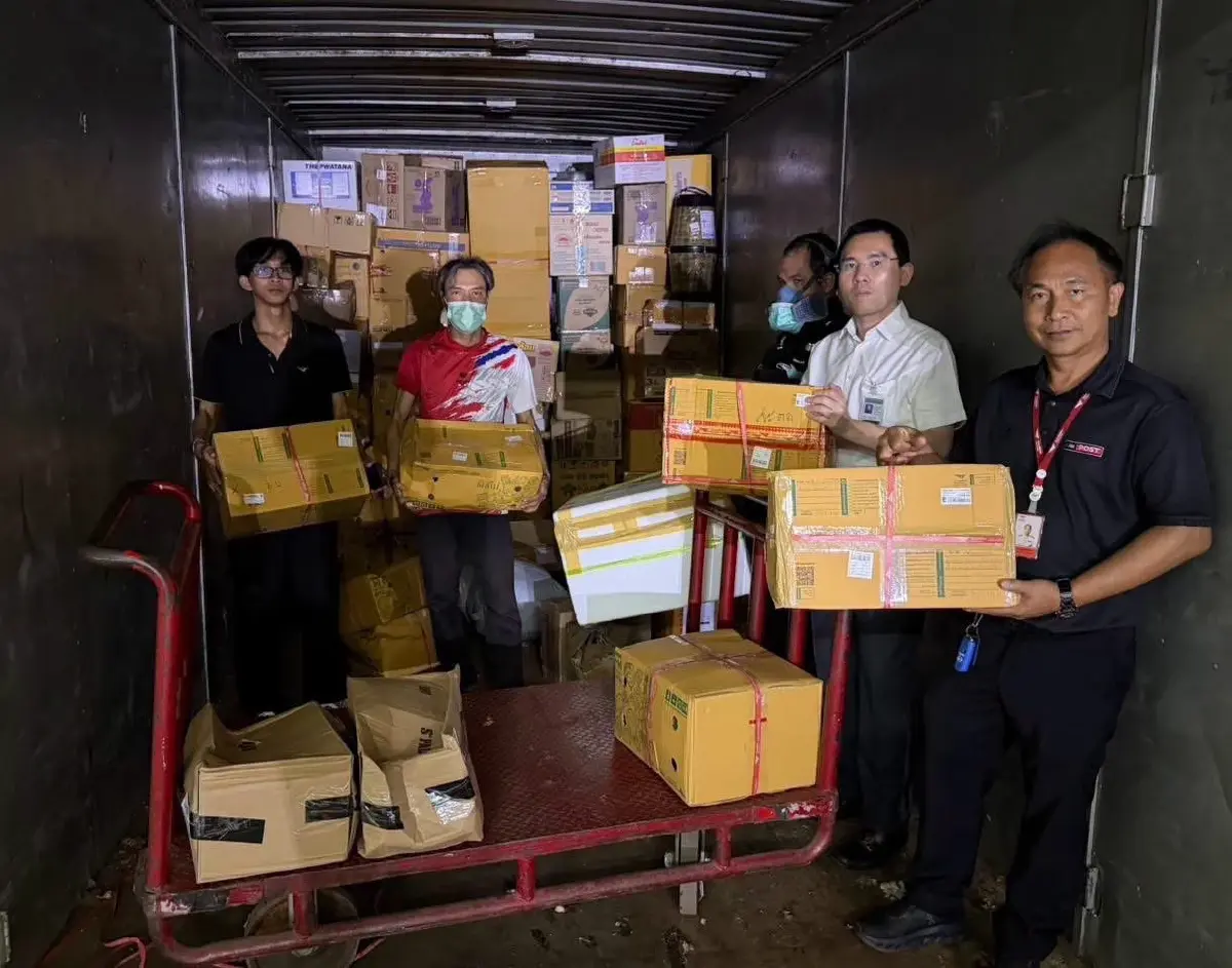 “ศุลกากรช่องจอม – ไปรษณีย์โคราช” ลุยสกัดมะเร็งส่งด่วน จับบุหรี่เถื่อนบิ๊กล็อต