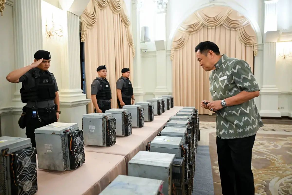 อนุทิน แถลงทลายเหมืองบิตคอยน์ 7 จุด ลอบใช้ไฟหลวงขุดเงินดิจิทัล