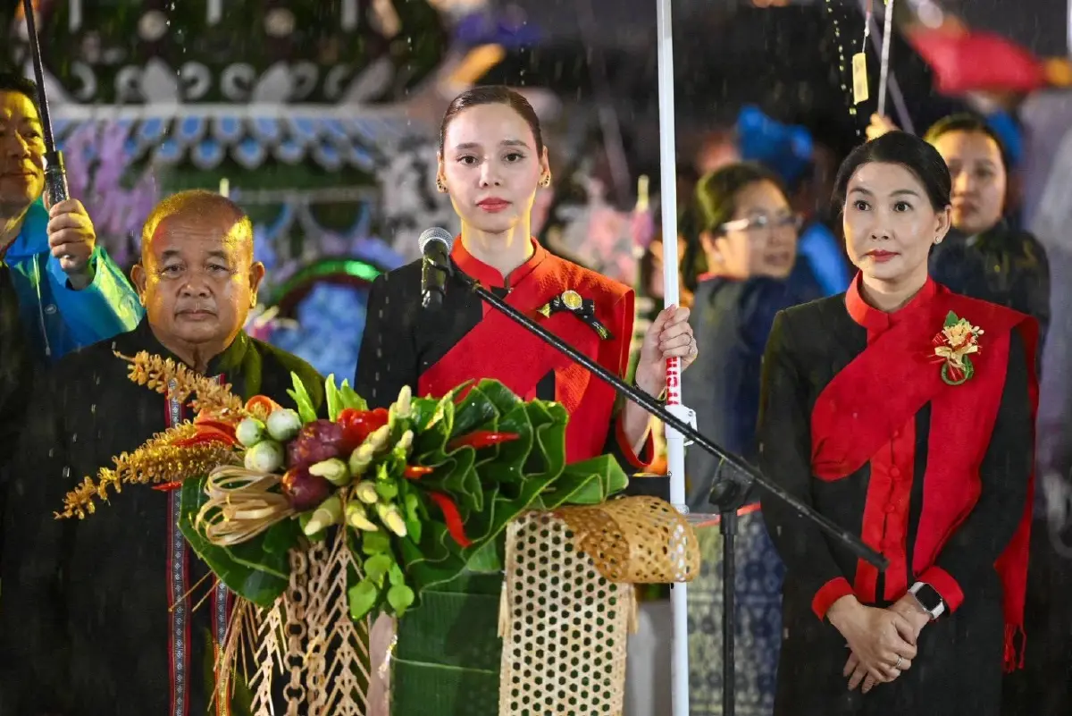 นางสาวซาบีดา ไทยเศรษฐ์ รัฐมนตรีว่าการกระทรวงวัฒนธรรม