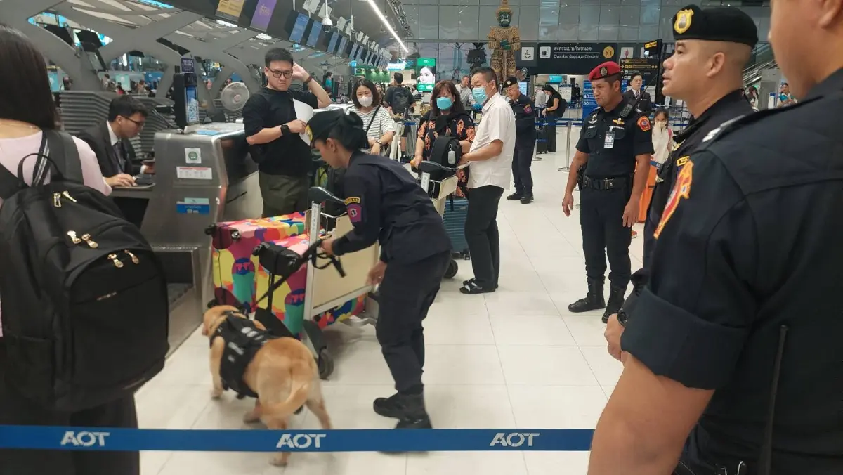 ตรวจเข้ม! 191 ใช้ "สุนัข K9" เฝ้า "สนามบินสุวรรณภูมิ" 24 ชม. สกัดเครือข่ายยาเสพติดข้ามชาติ (มีคลิป)