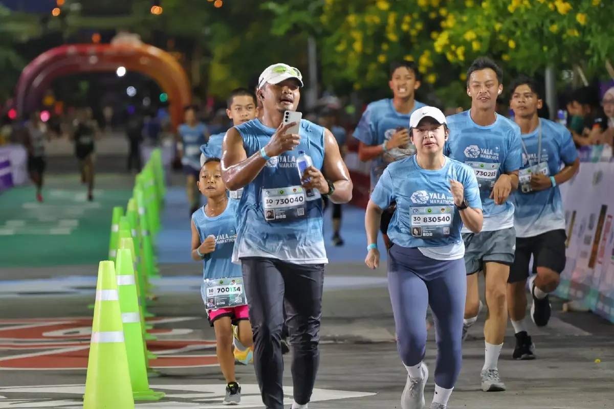 ยิ่งใหญ่สมศักดิ์ศรี! "ยะลามาราธอน 2026" ปิดฉากสุดประทับใจ นักวิ่งกว่า 8,500 ชีวิตตบเท้าลงสนาม นายกนครยะลา ชูผังเมืองสวย หนุนเศรษฐกิจใต้โตยั่งยืน