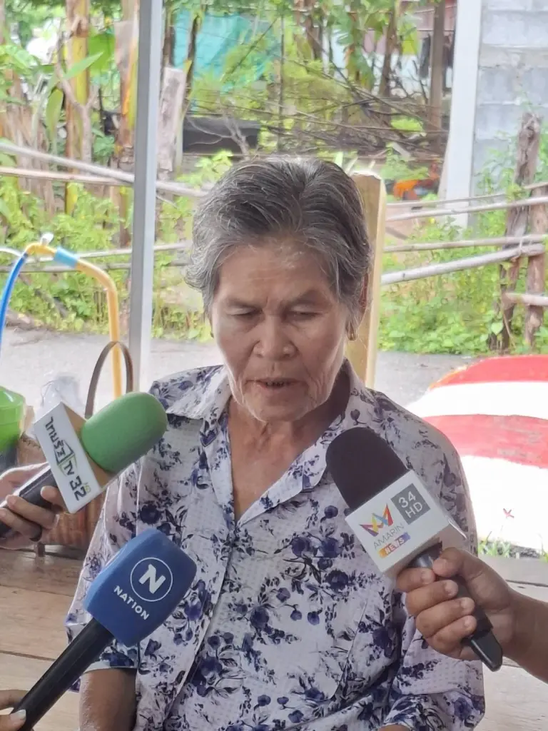 นางสม เปล่งสุข อายุ 82 ปี ย่าของ ฮลุน 
