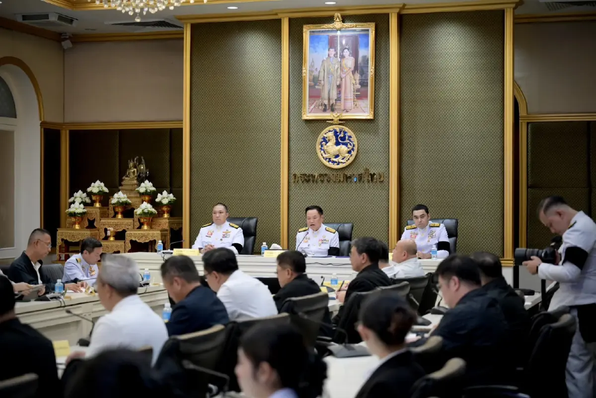 นายอนุทินเรียกประชุมผู้บริหาร มท.