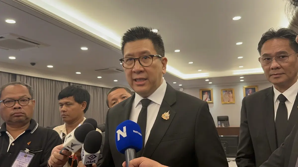 นายเอกนิติ นิติทัณฑ์ประภาศ รองนายกรัฐมนตรี และรัฐมนตรีว่าการกระทรวงการคลัง