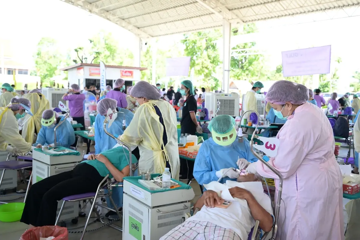 GULF Sparks Smiles ปี 6 ยกทัพทันตะ จุฬาฯ ทำฟันฟรีที่อยุธยา