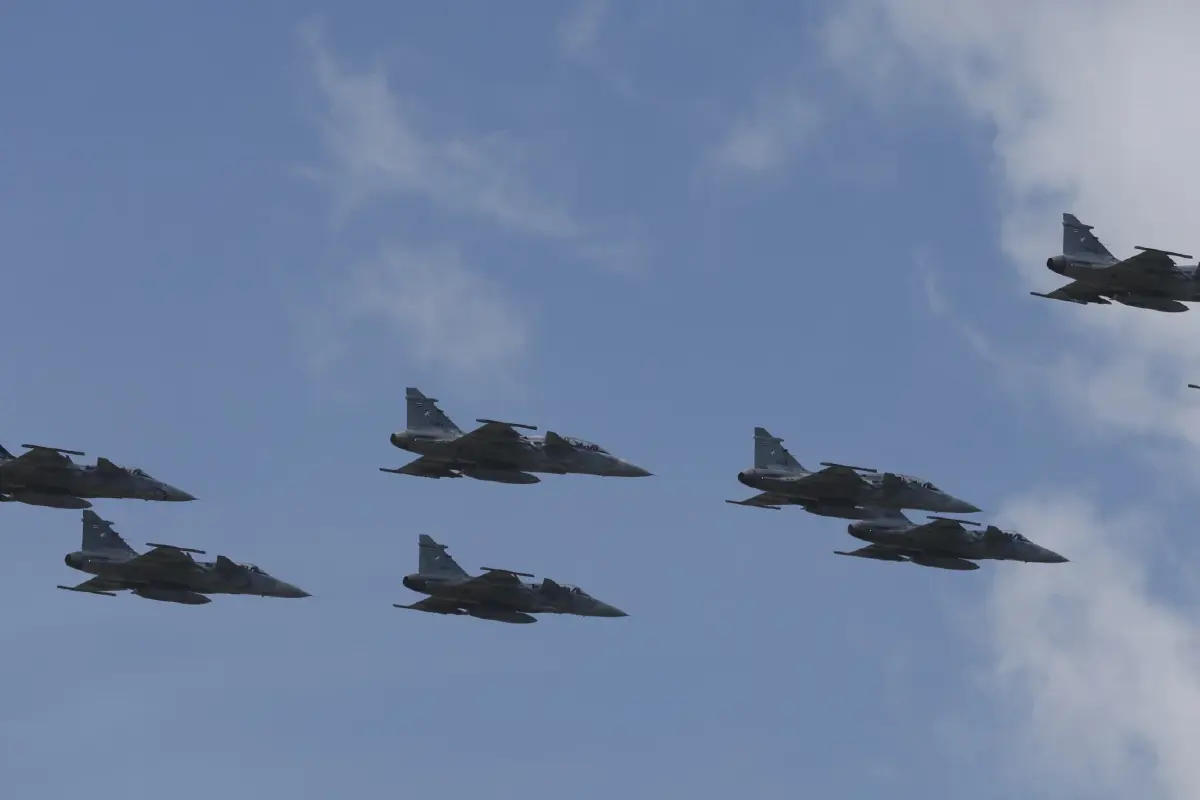 "ทอ." โชว์แสนยานุภาพฉลอง 15 ปี Gripen เตรียมชงงบซื้อเพิ่มอีก 8 เครื่องเสริมทัพเต็มฝูง