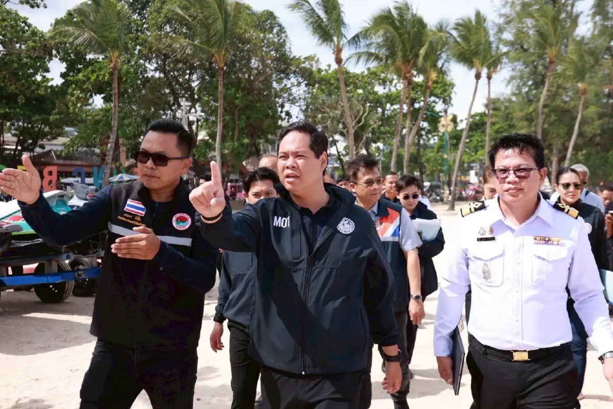 นายสรรเพชญ บุญญามณี รัฐมนตรีช่วยว่าการกระทรวงคมนาคม
