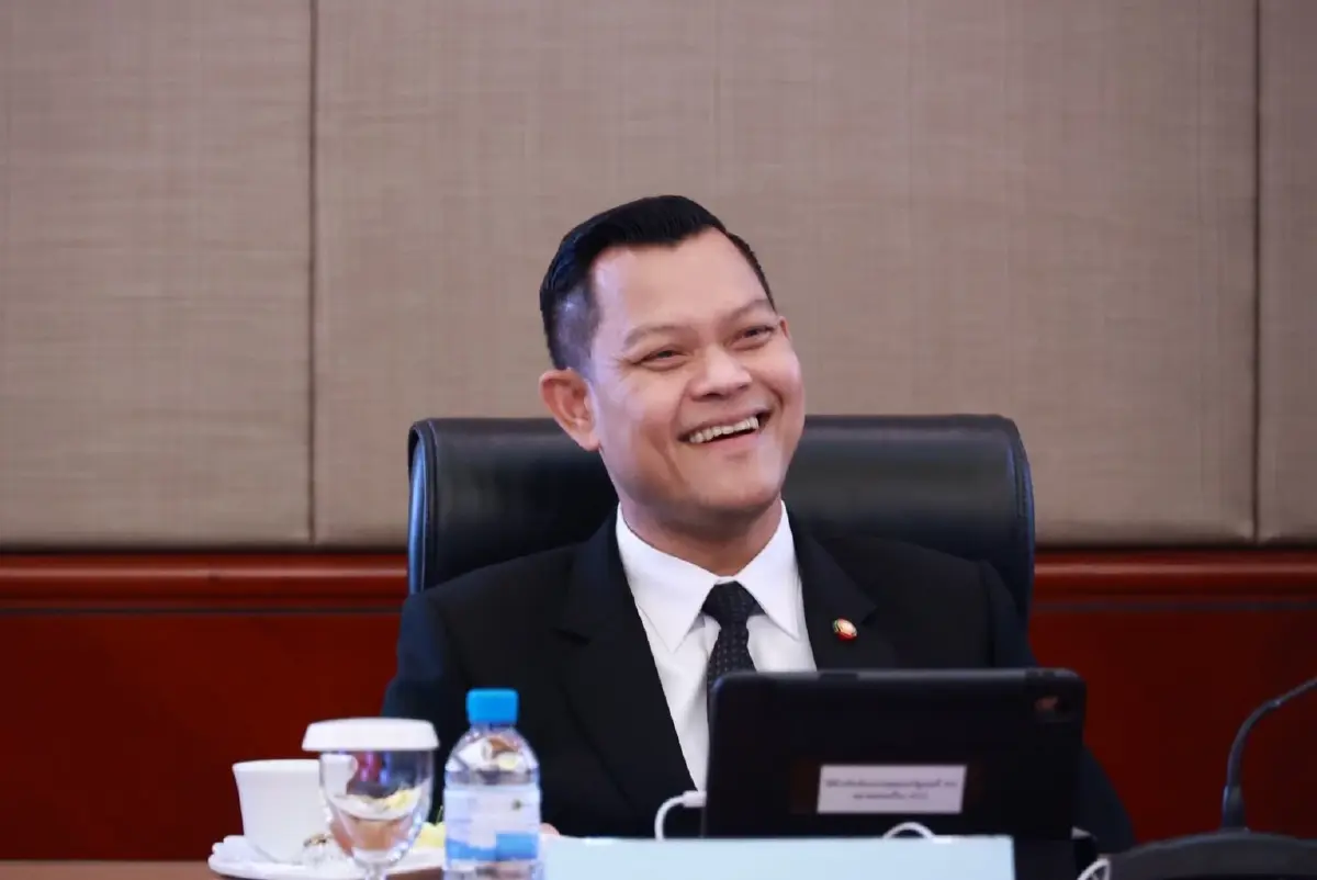 โต้ "อภิสิทธิ์" แจงรัฐบาลรับฟังทุกข้อเสนอแนะปม "พลังงาน-ราคาน้ำมัน"