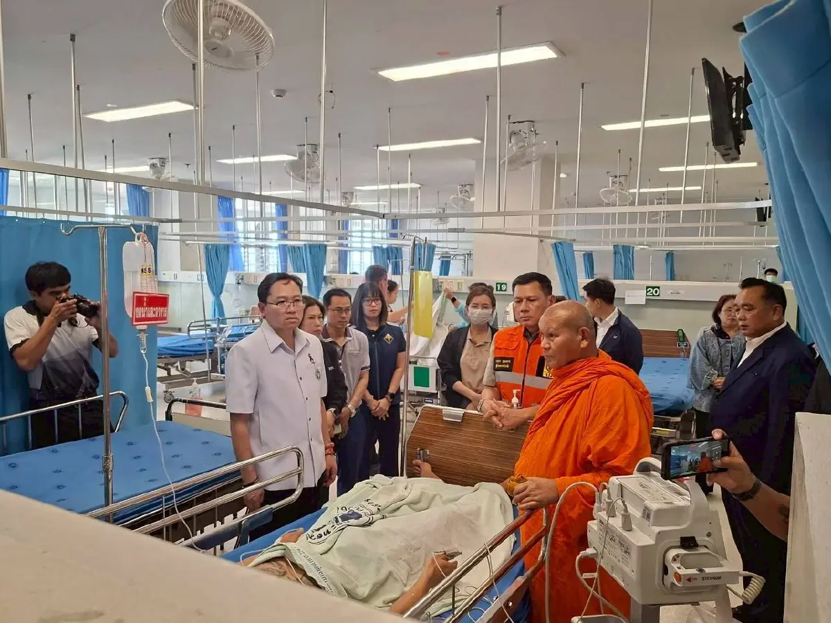 คปภ.เร่งเยียวยา เหตุรถชนพระธุดงค์มุกดาหาร จนมรณภาพ 10 รูป บาดเจ็บ 12 รูป