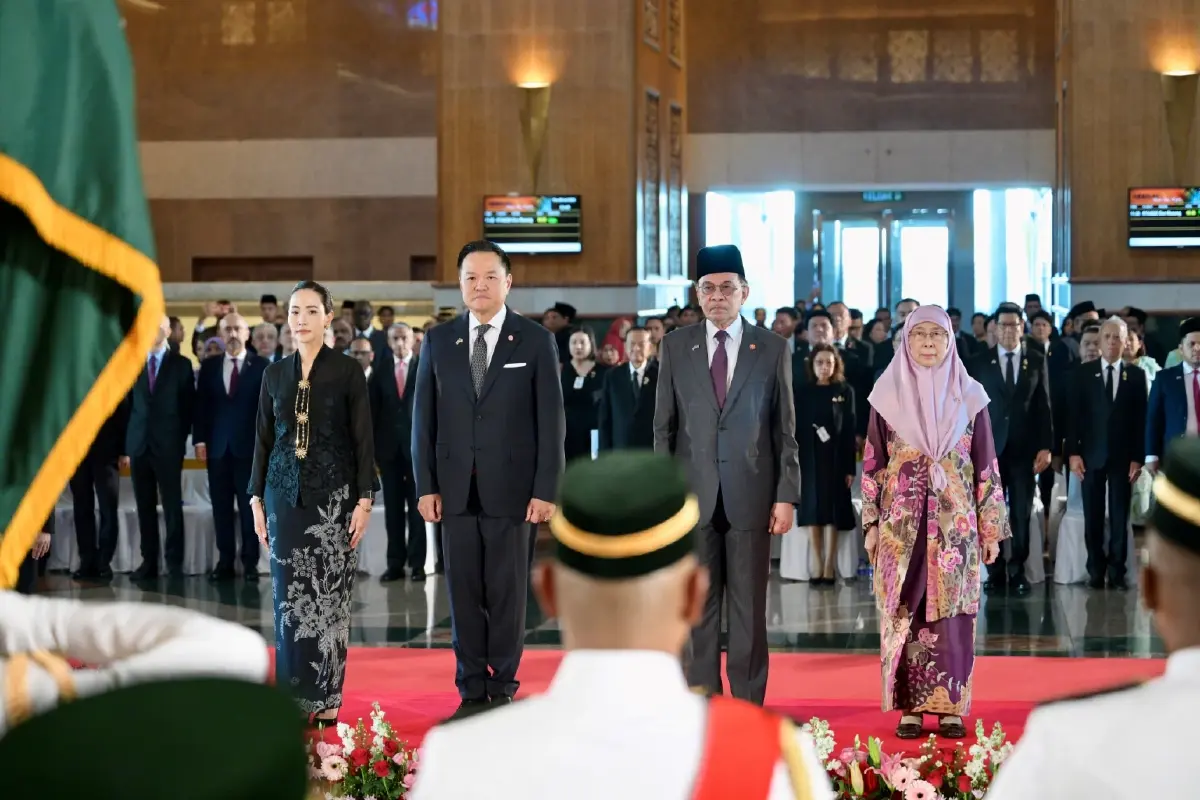 "อันวาร์" ต้อนรับ "อนุทิน" สุดอบอุ่น! สานสัมพันธ์ "ไทย-มาเลเซีย" จับมือปราบ "แก๊งคอลเซ็นเตอร์" (มีคลิป)