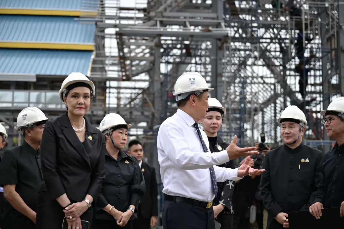 นายกฯ อนุทิน ตรวจพระเมรุมาศ คืบหน้า 90% ย้ำเสร็จทัน ต.ค. 69