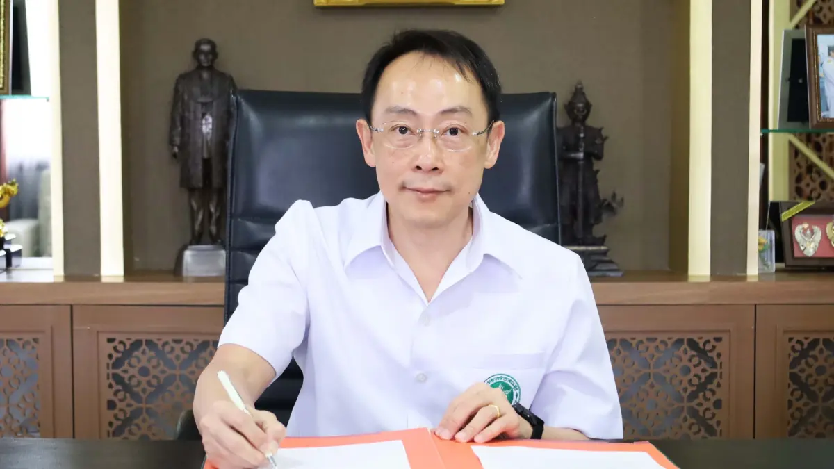 นายแพทย์สมฤกษ์ จึงสมาน ปลัดกระทรวงสาธารณสุข