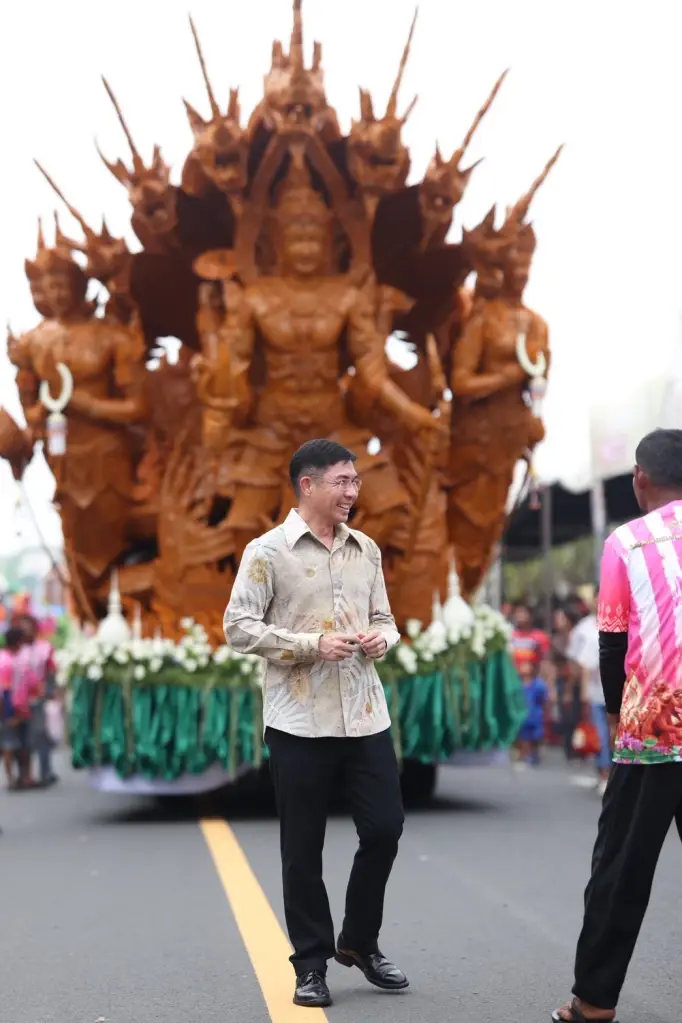 ธ.ก.ส. ร่วมเทศกาลแห่เทียนพรรษา จังหวัดอุบลราชธานี ประจำปี 2569