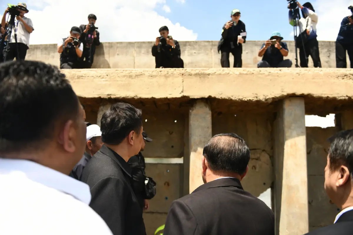 ลุยหาดใหญ่! "อนุทิน" ตรวจคันคลอง ร.1 ยืนยันซ่อมทันก่อนน้ำหลาก "มั่นใจเอาอยู่"