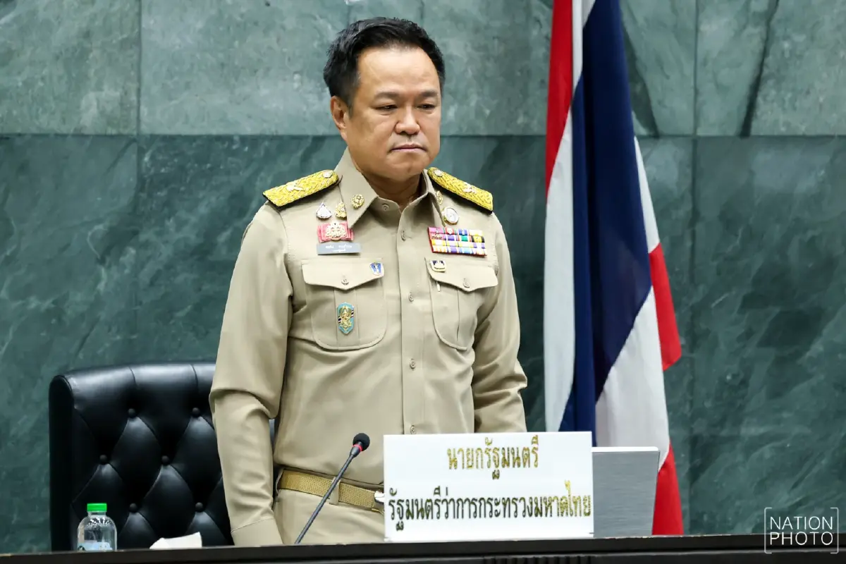 "อนุทิน" เผยลงพื้นที่ "โรงเบียร์ลาดพร้าว" เบื้องต้นเห็น "จุดอับหากไฟไหม้-จะไม่เห็นทางหนีไฟ" บอกรอผลรายงานทางการ