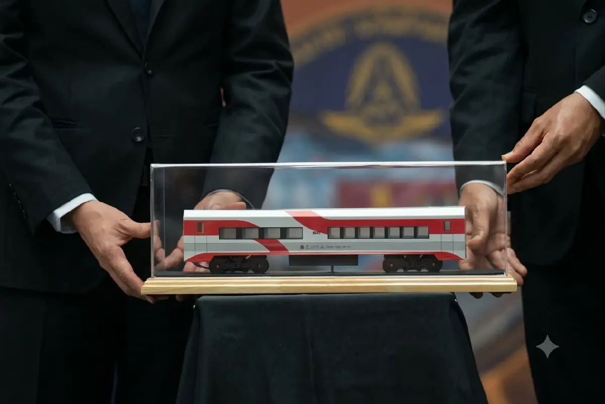 ไทยทำไทยใช้! "ยศชนัน" เปิดตัว "รถไฟไทยทำ" รถไฟ EV ระดับ Luxury Class ต้นแบบ ฝีมือคนไทยให้