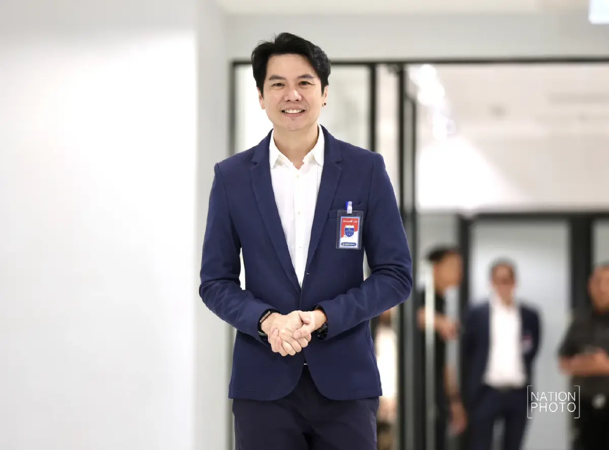 ภาวุธ พงษ์วิทยภานุ สส.บัญชีรายชื่อ พรรคประชาชน เดินทางเข้าพบดีเอสไอ แจงคดี Forex หลังถูกออกหมายเรียก ในฐานะพยาน 