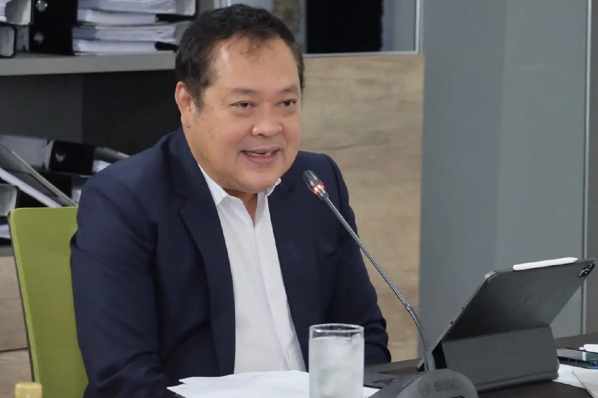 พันตำรวจเอกทวี สอดส่อง หัวหน้าพรรคประชาชาติ