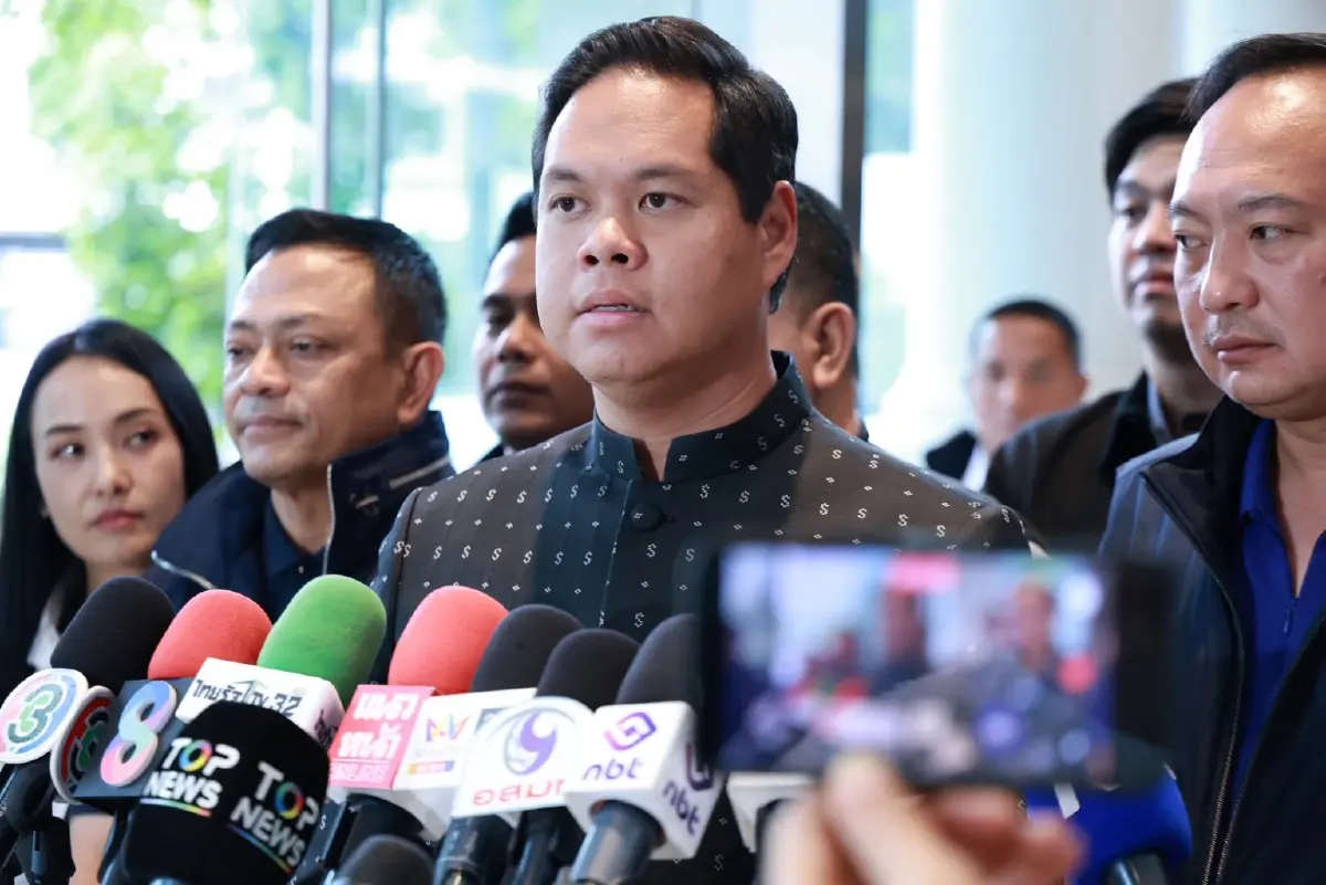 นายสรรเพชญ บุญญามณี รัฐมนตรีช่วยว่าการกระทรวงคมนาคม